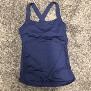 Maternity athletic top